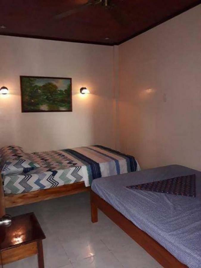 Anekha's Guest Room Moalboal Extérieur photo